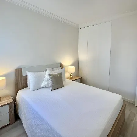 Oceanview - Sea Front By Hd شقة