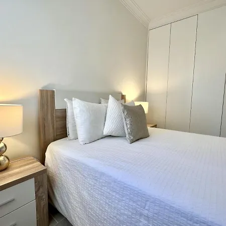 Oceanview - Sea Front By Hd