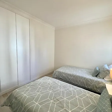 Oceanview - Sea Front By Hd