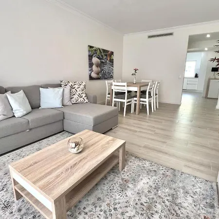 Oceanview - Sea Front By Hd 公寓 *